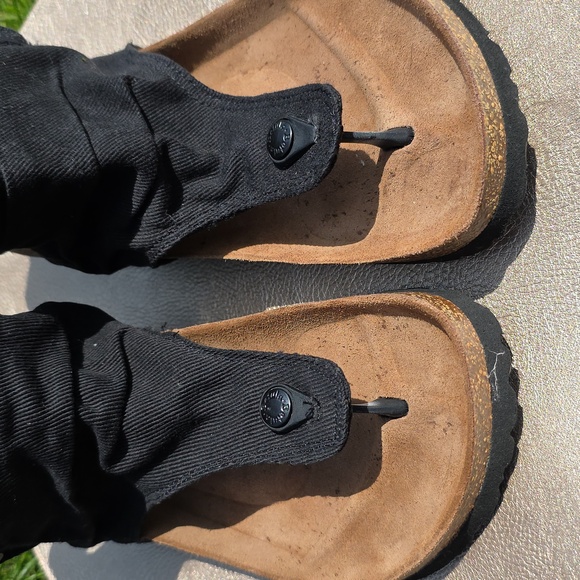 Betula Licensed By BIRKENSTOCK Black Sandals, size 40 - Picture 2 of 8